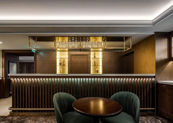 Icon Duplo Ribeira Hotel Oporto