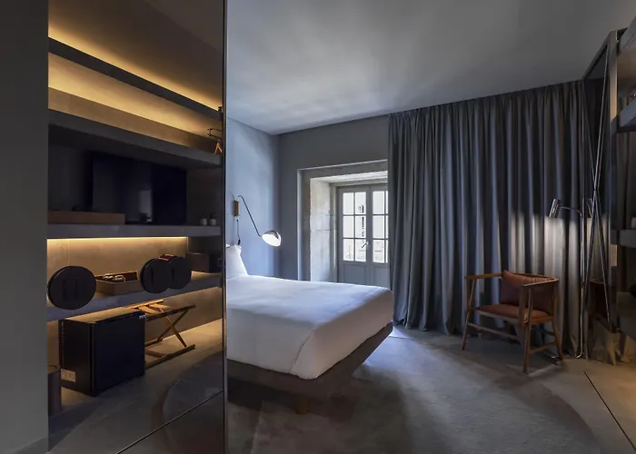 Icon Duplo Ribeira Hotel Oporto